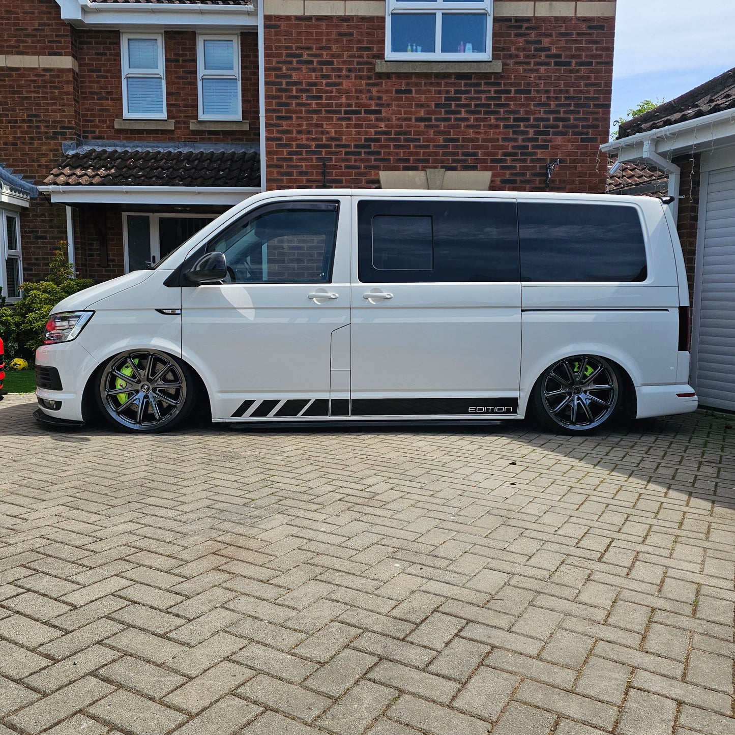 Transporter Complete Big Brake Kit (Neon Yellow)